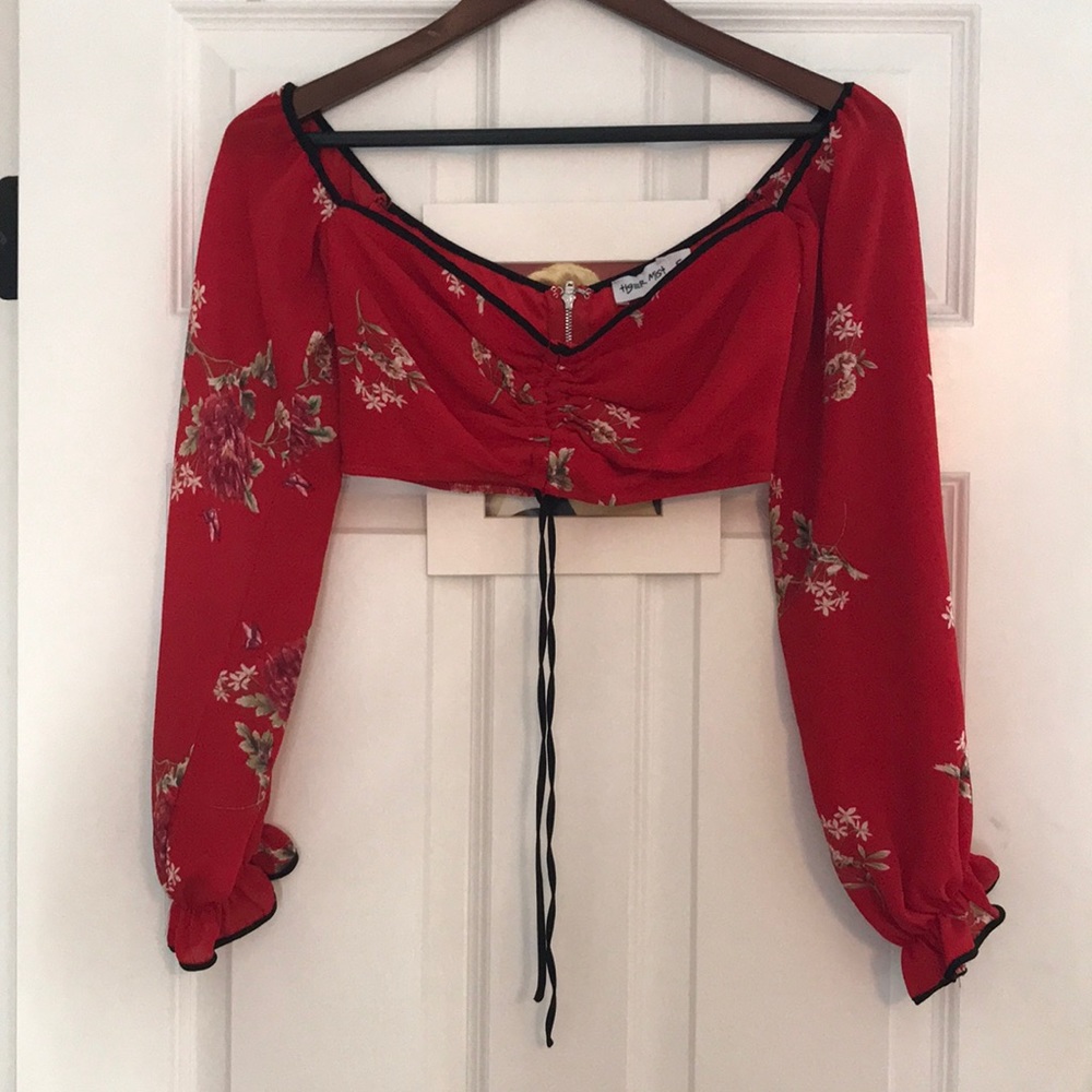 Long sleeve crop top